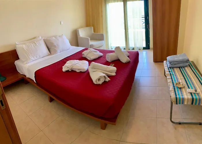 فيلة Athina كوتاري